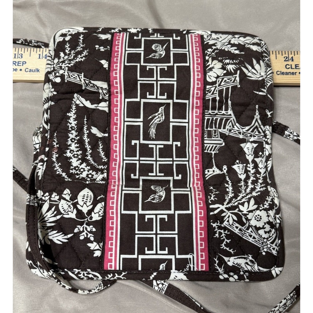 Vera Bradley ‎ Imperial Toile Tri Fold Crossbody Clutch